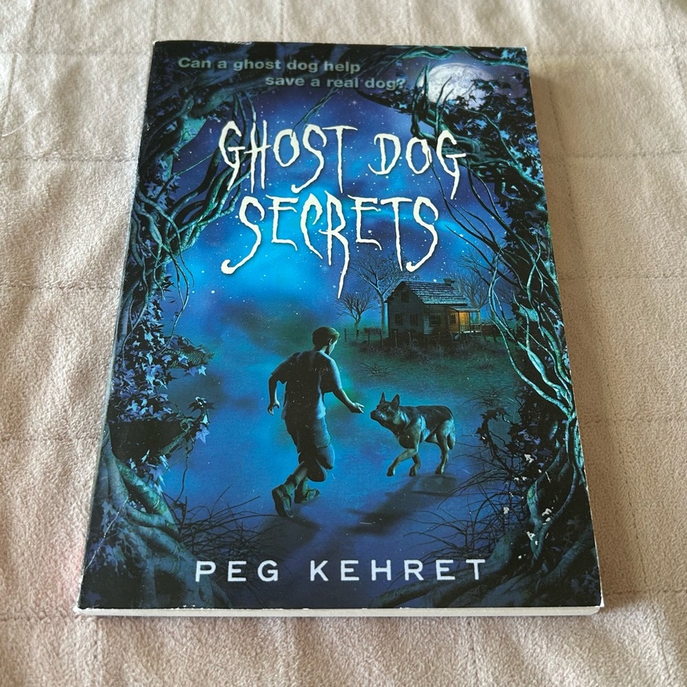💙3/$15🆕Ghost Dog Secrets Book